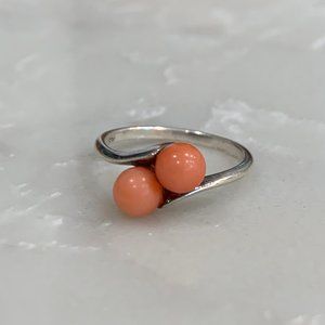 Vintage Solid Sterling Ring with 2 Pale Pink/Peach Stones: a Mod Classic Size 6